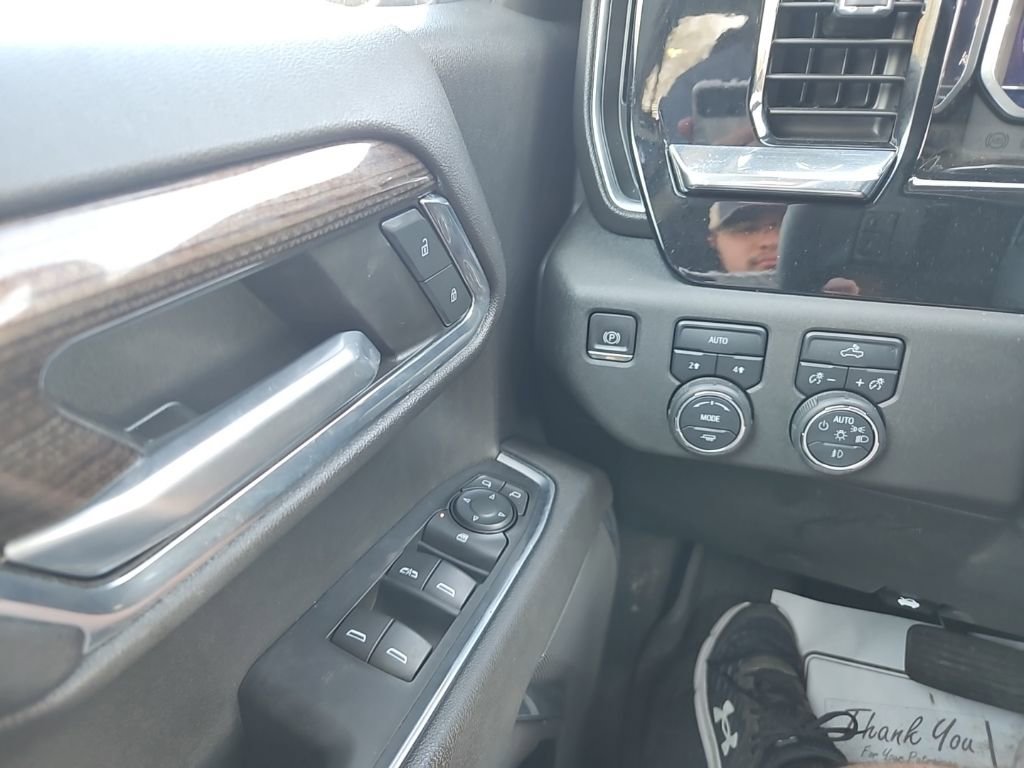 Used 2023 Chevrolet Silverado 1500 RST image 22