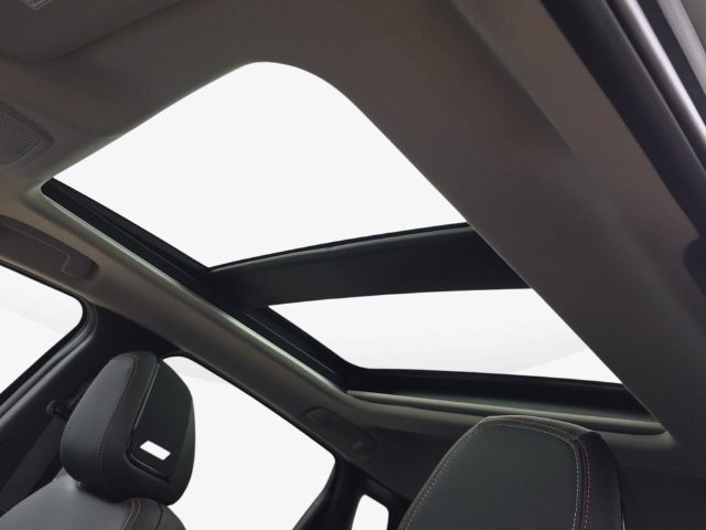 New 2027 Nissan Kicks SR w/ SR Premium Package FWD image 31