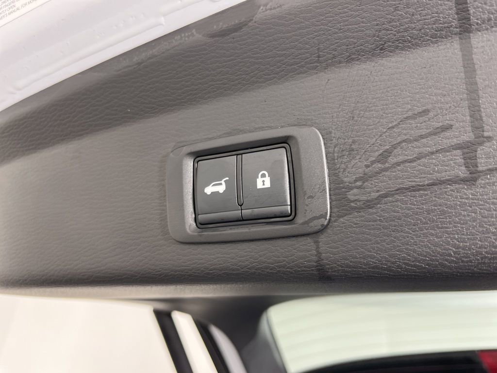 Used 2024 Mitsubishi Outlander SEL image 12