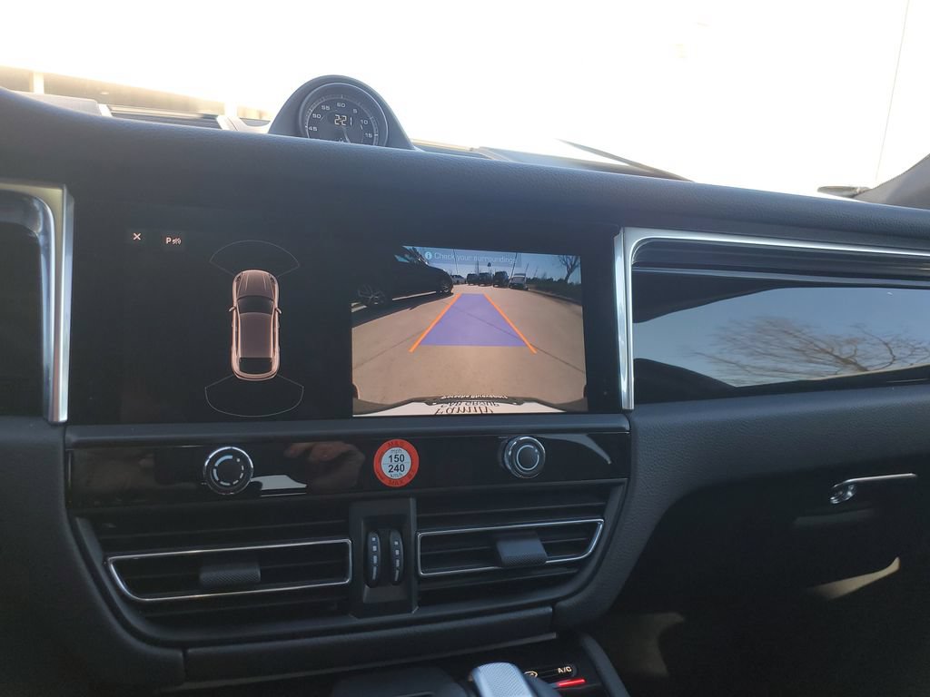 New 2026 Porsche Macan AWD/4WD image 28