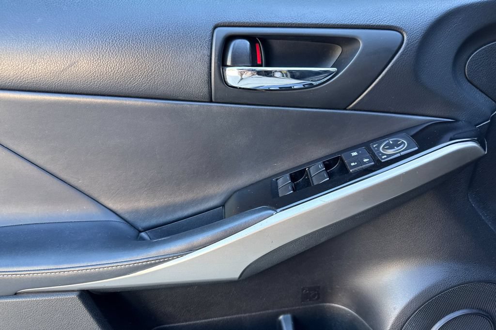 Used 2014 Lexus IS 250 w/ Navigation Package RWD image 11