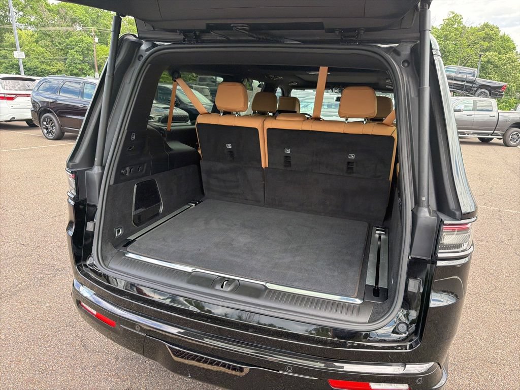 Certified 2025 Jeep Grand Wagoneer L Series III w/ Rear Seat Video Group 1 AWD/4WD image 20