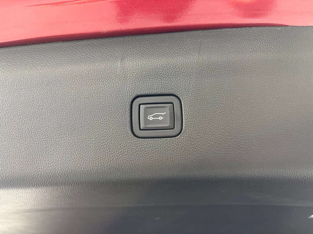 Used 2023 Buick Enclave Essence AWD/4WD image 49