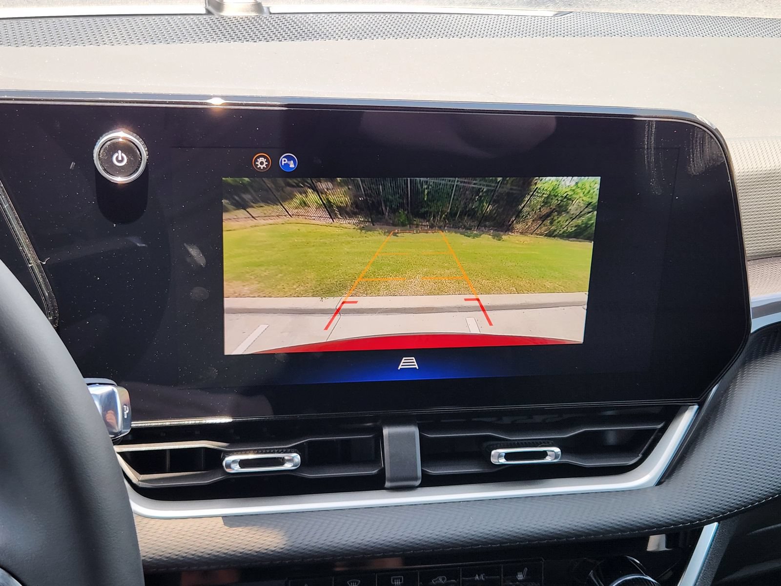 New 2026 Chevrolet Equinox LT FWD image 18