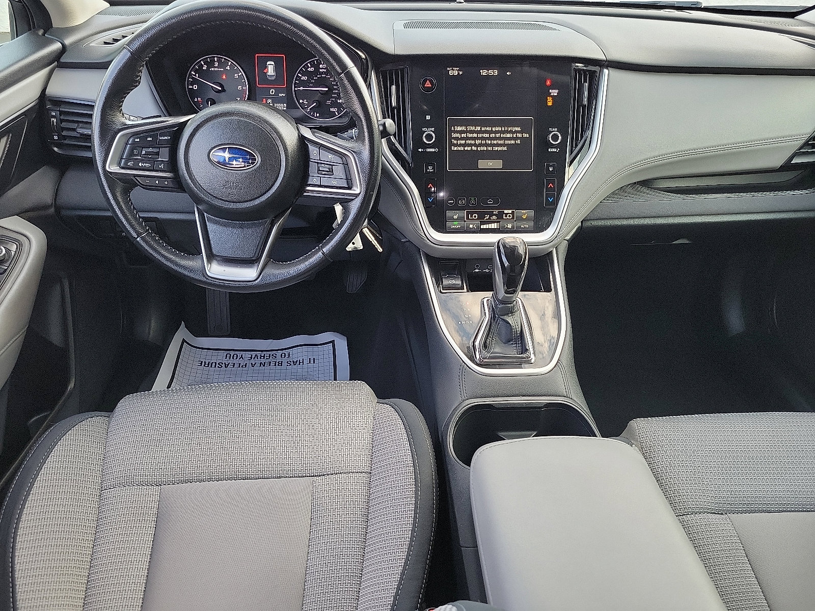 Used 2023 Subaru Outback Premium image 4