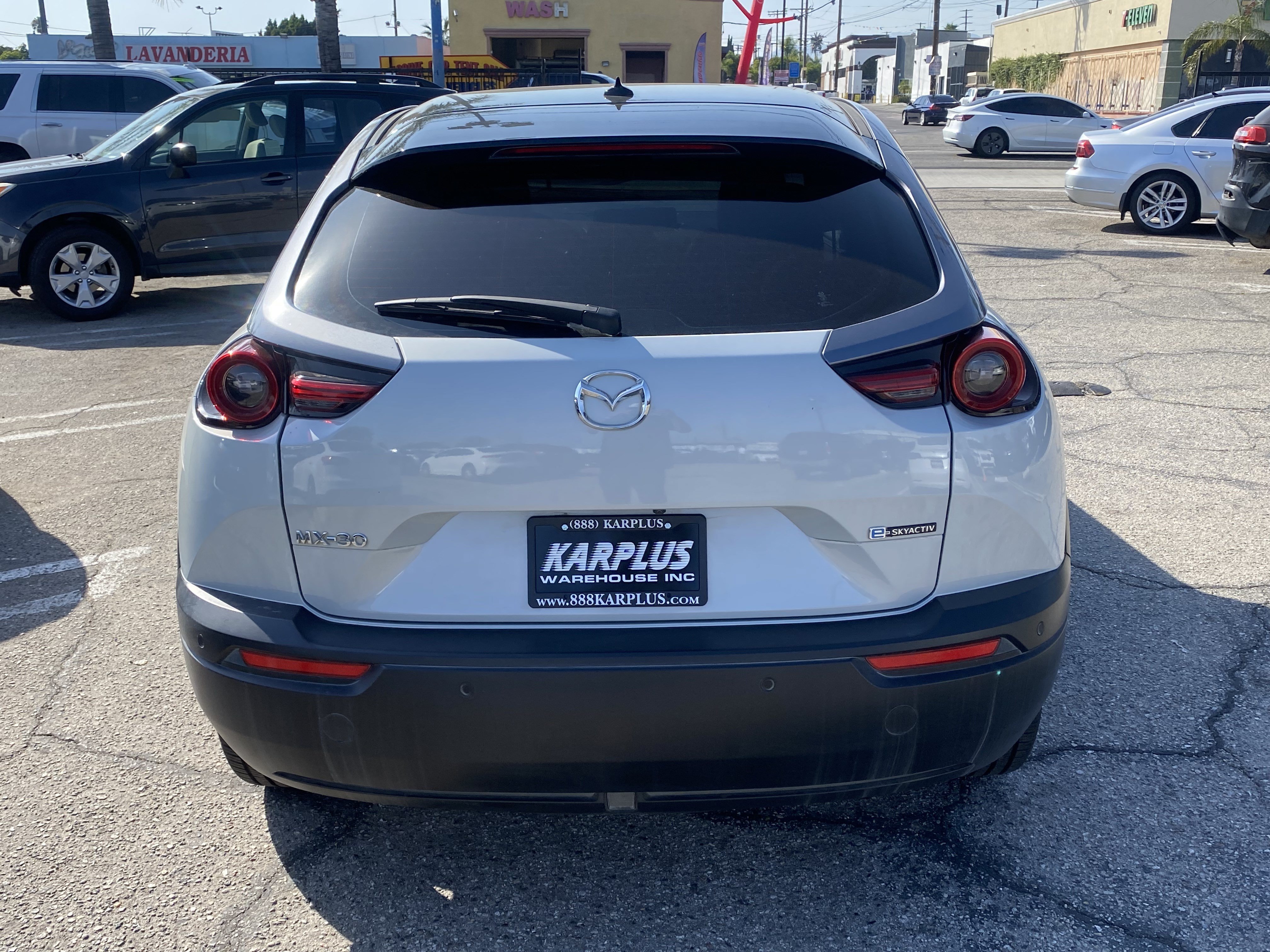 Used 2022 MAZDA MX-30 Electric w/ Premium Plus Pkg FWD image 9