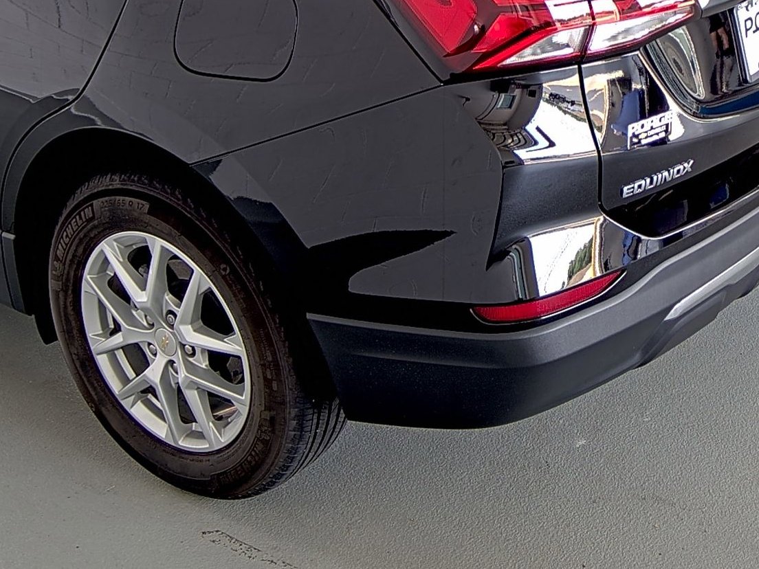 Used 2023 Chevrolet Equinox LT FWD image 9