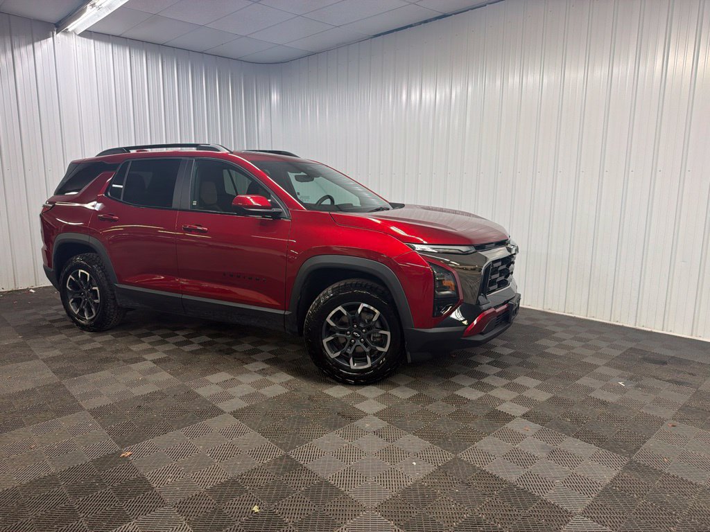 Used 2025 Chevrolet Equinox ACTIV w/ Safety and Technology Package AWD/4WD image 7