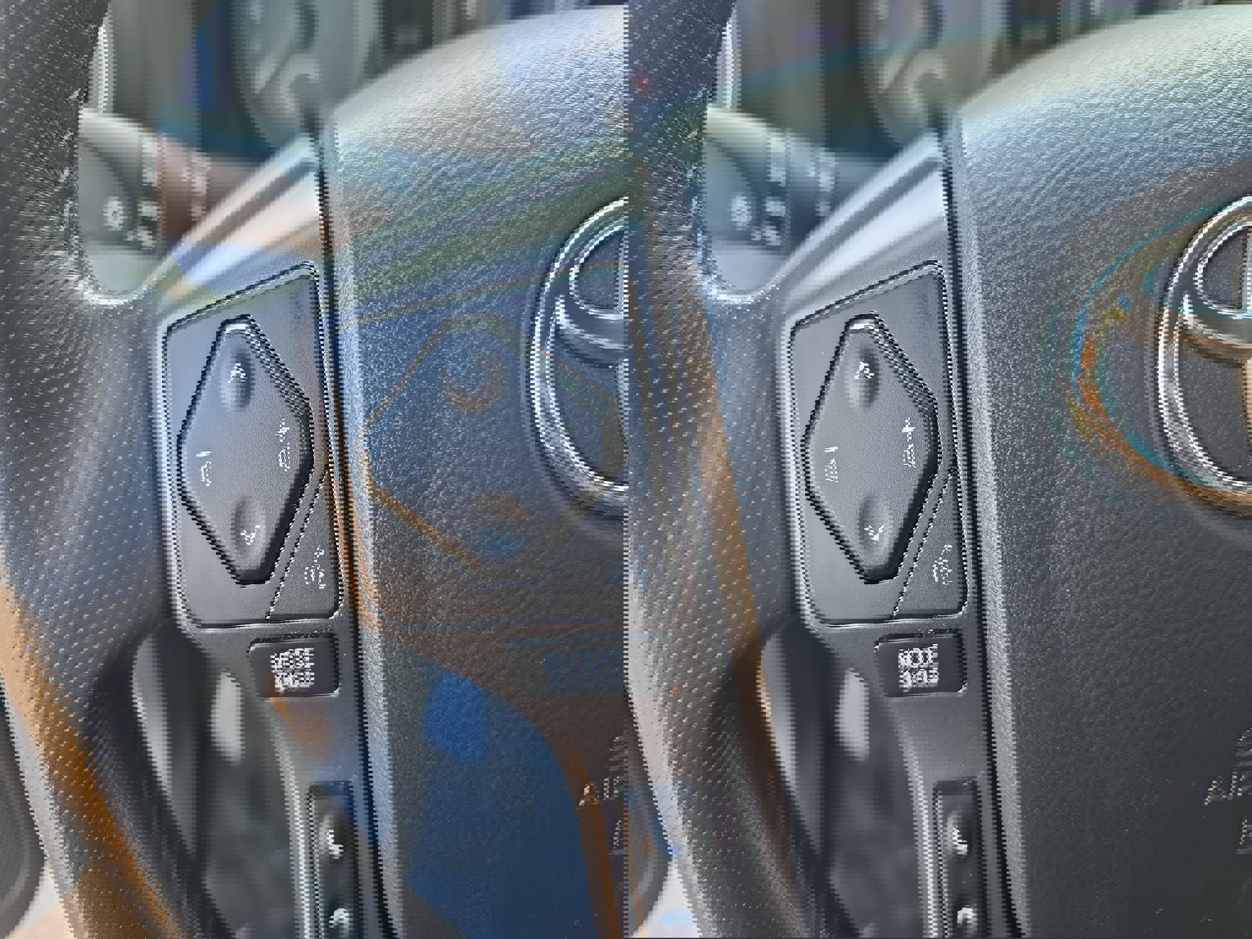 Used 2017 Toyota Tacoma TRD Sport image 18