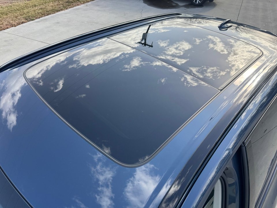 New 2025 Volvo XC60 B5 Ultra w/ Protection Package Premier image 21