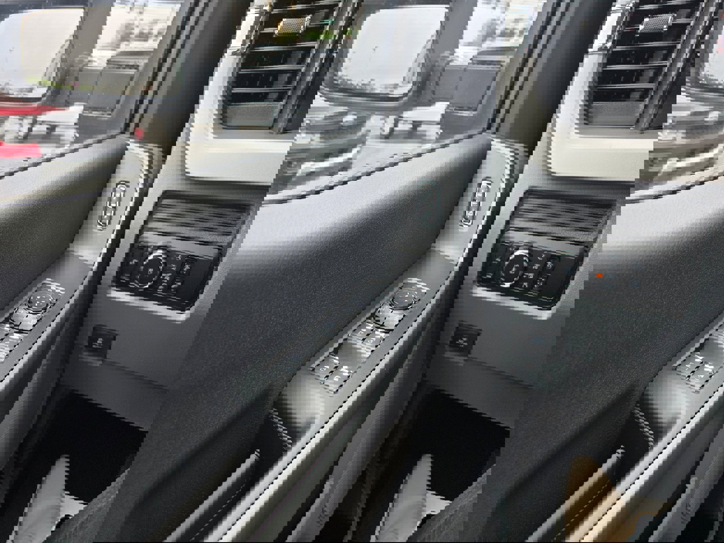 New 2026 Ford F250 XLT w/ 360-Degree Camera Package image 19