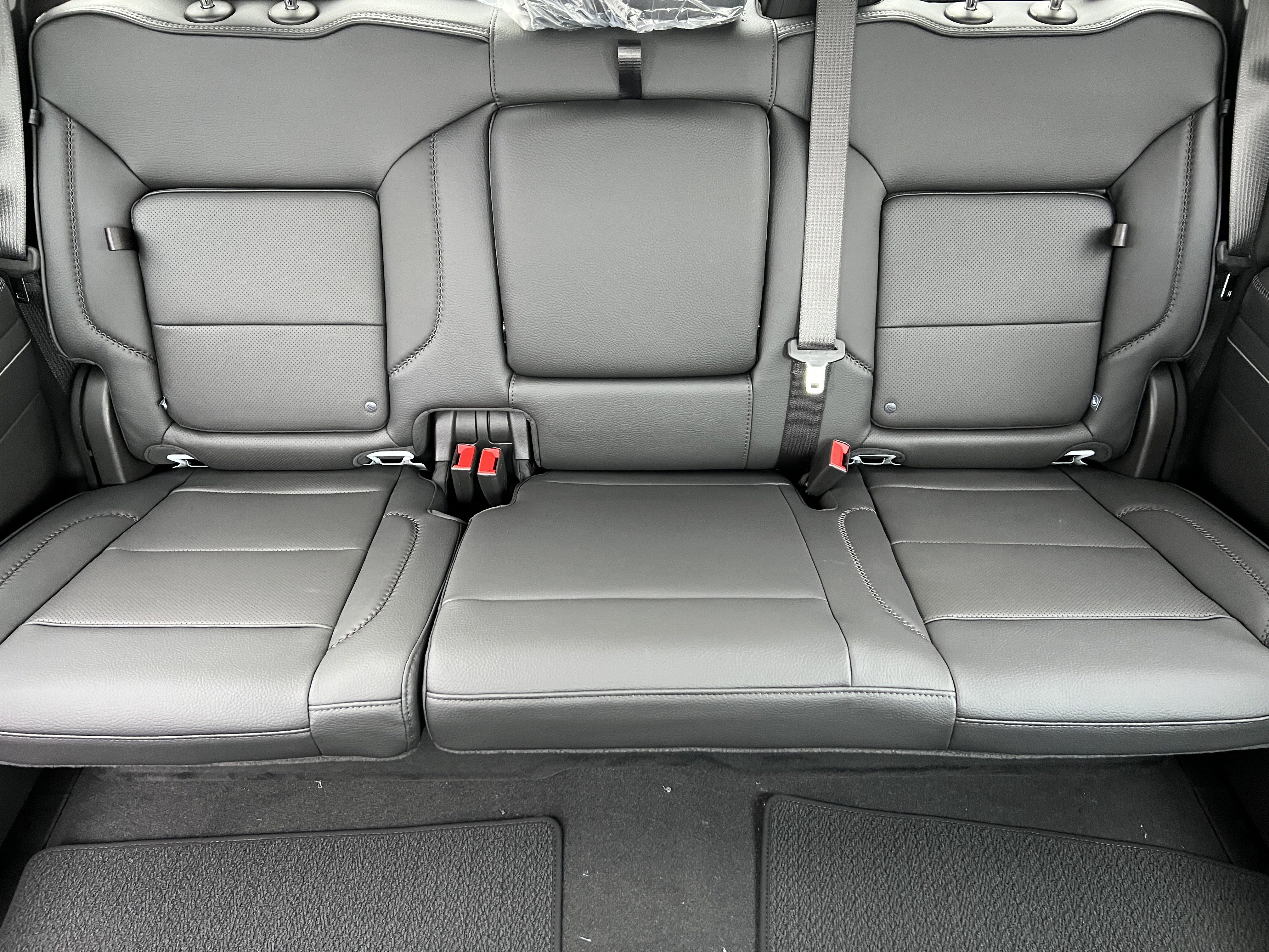 New 2026 GMC Sierra 2500 Denali w/ Denali Reserve Package image 16