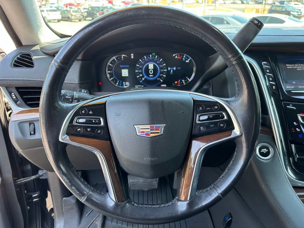 Used 2020 Cadillac Escalade 2WD image 35