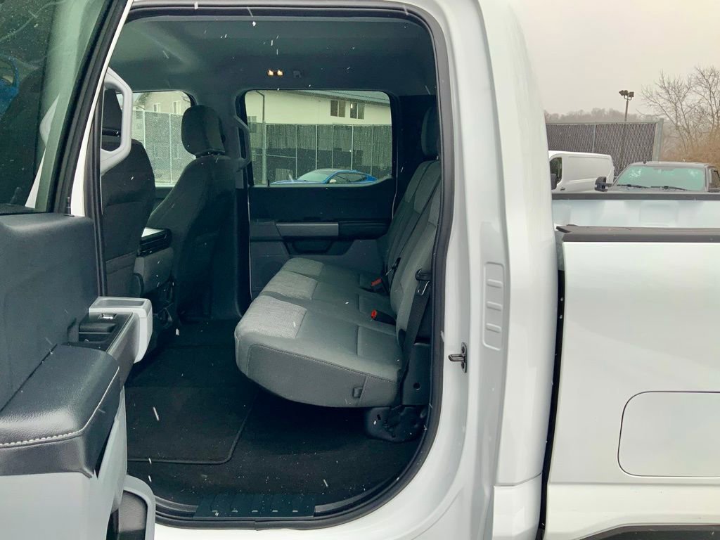 Used 2025 Ford F350 XLT image 24