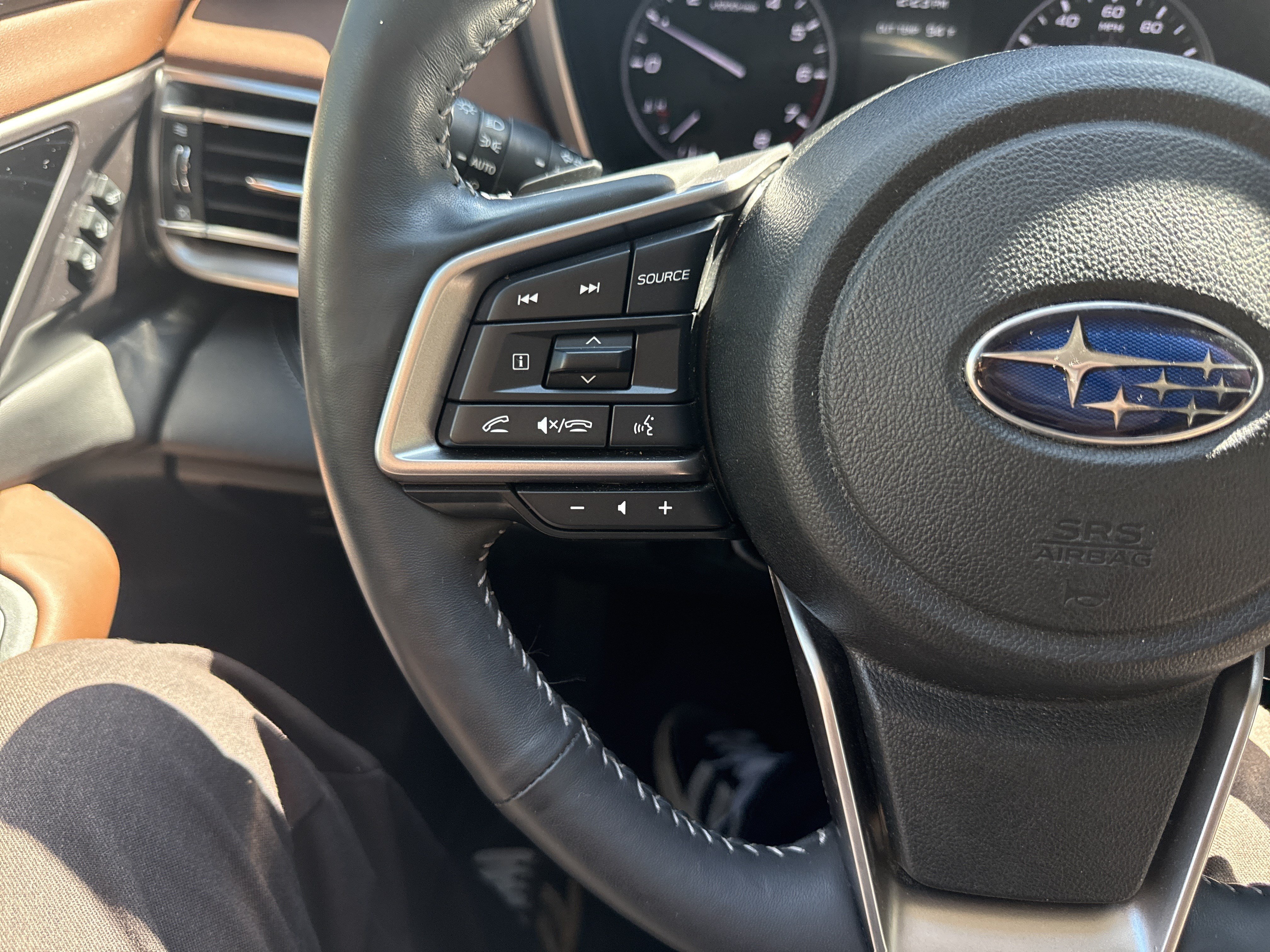 Used 2023 Subaru Outback Touring XT AWD/4WD image 19