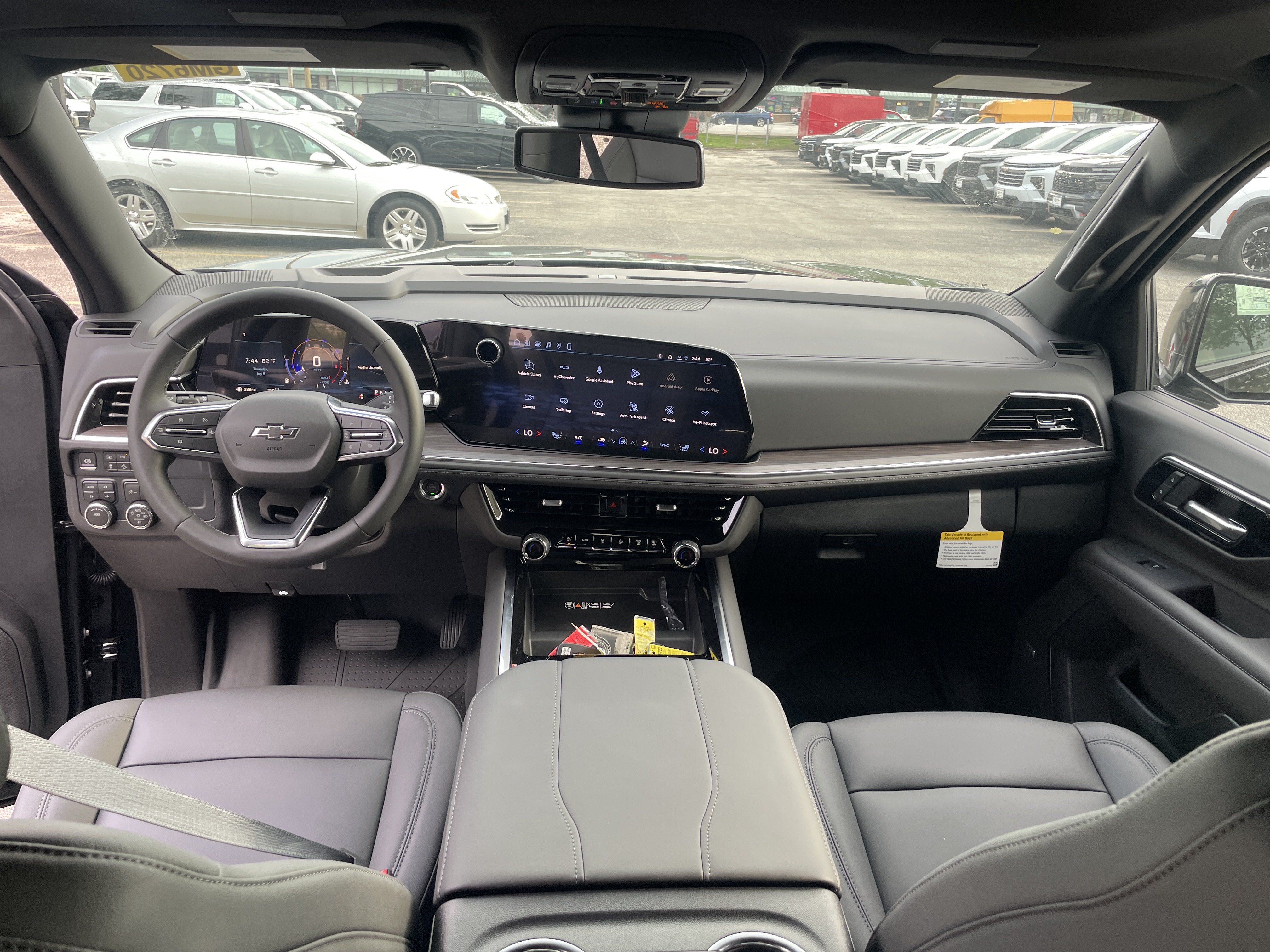 New 2026 Chevrolet Tahoe Z71 w/ Comfort Package AWD/4WD image 28