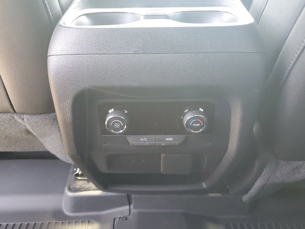 New 2026 Chevrolet Traverse Z71 w/ Enhanced Driving Package image 13