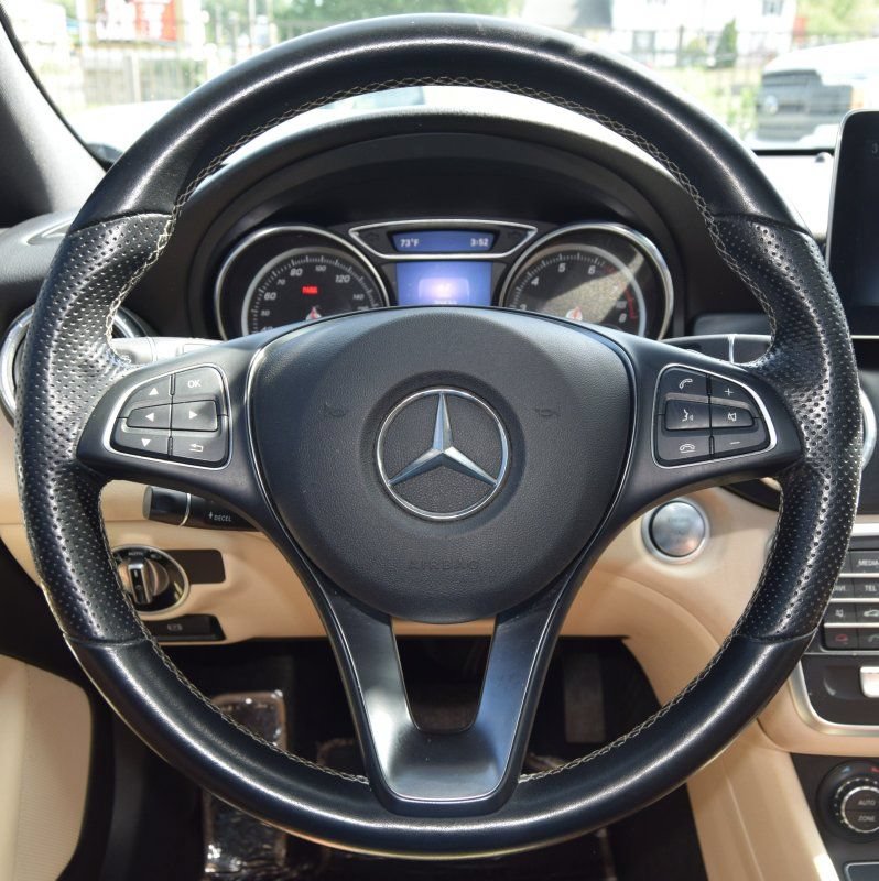 Used 2019 Mercedes-Benz CLA 250 4MATIC w/ Premium Package image 26