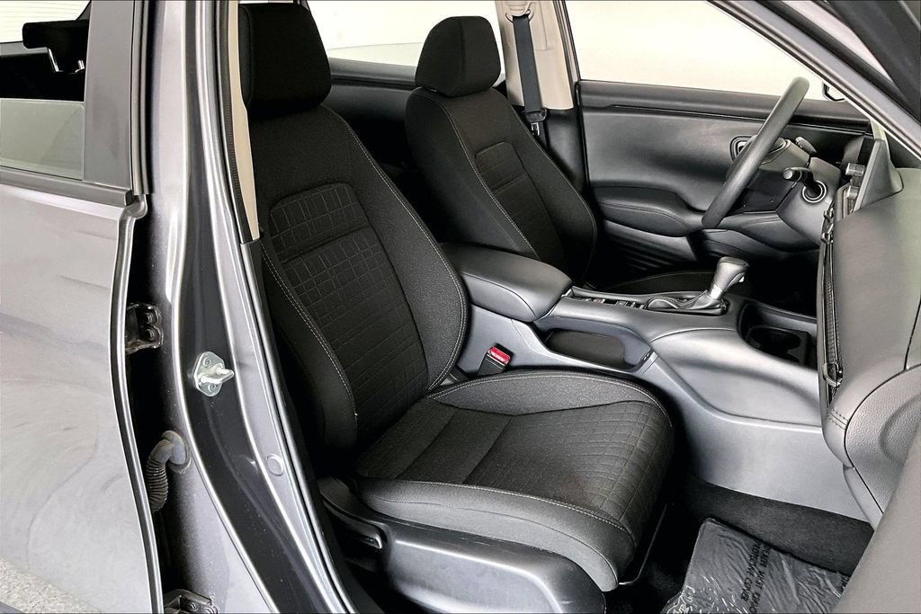 Used 2025 Honda HR-V LX image 9