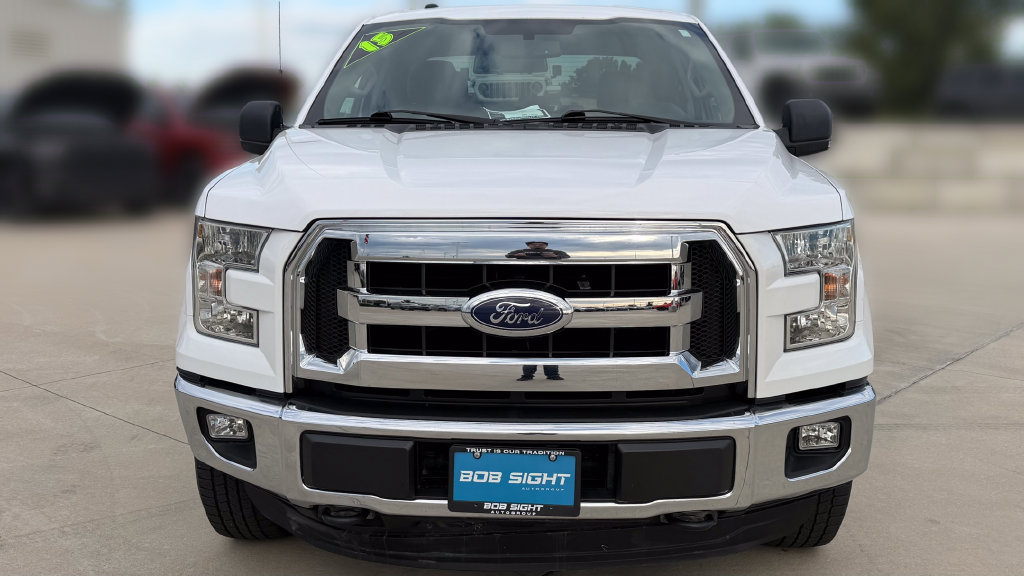 Used 2015 Ford F150 XLT w/ Equipment Group 301A Mid AWD/4WD image 9