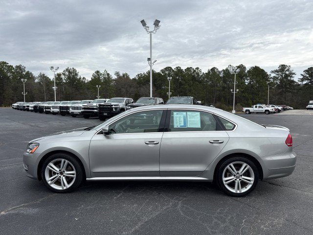 Used 2013 Volkswagen Passat TDI SEL Premium image 6