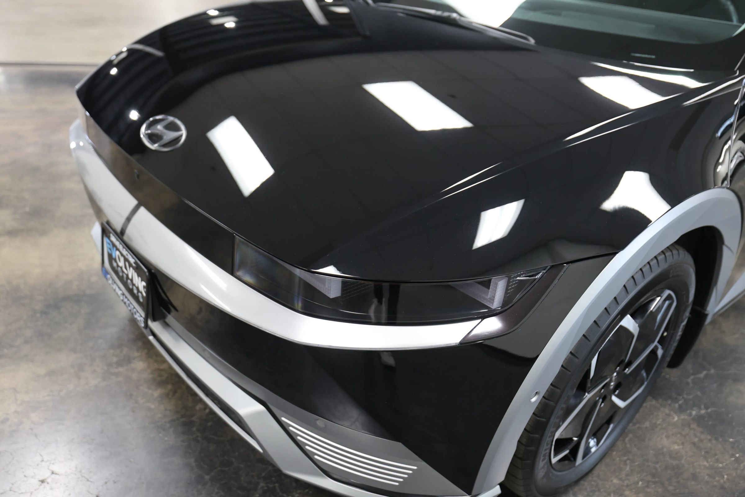 Used 2024 Hyundai Ioniq 5 Limited image 11