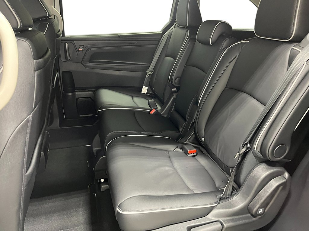 New 2027 Honda Odyssey Touring image 21