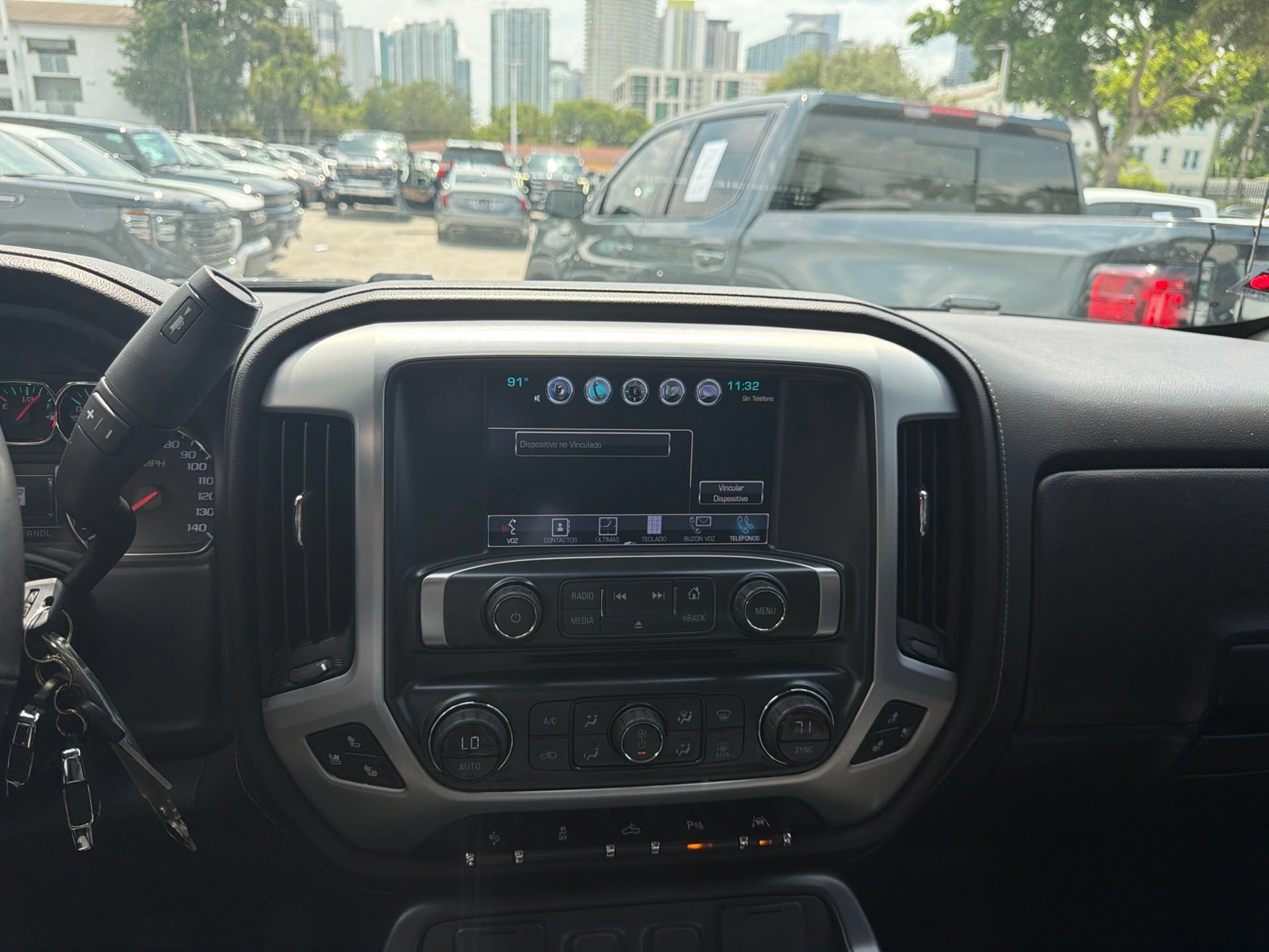 Used 2018 GMC Sierra 1500 SLT w/ Enhanced Driver Alert Package RWD image 29
