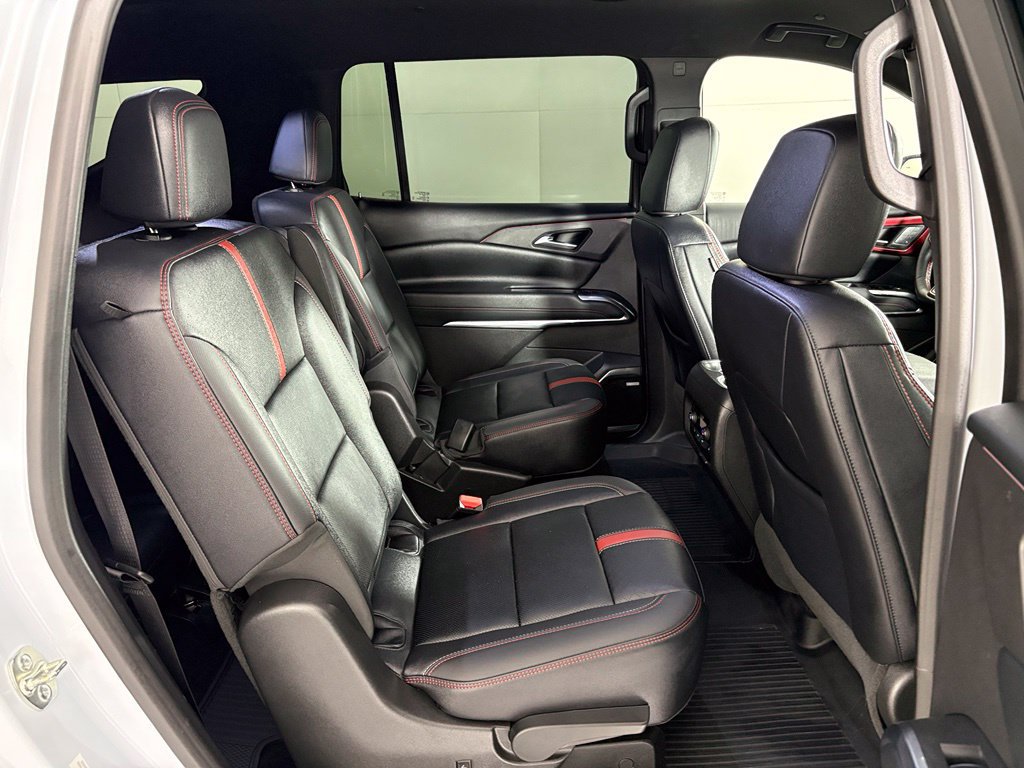 Certified 2026 Chevrolet Traverse RS w/ LPO, Floor Liner Package FWD image 47
