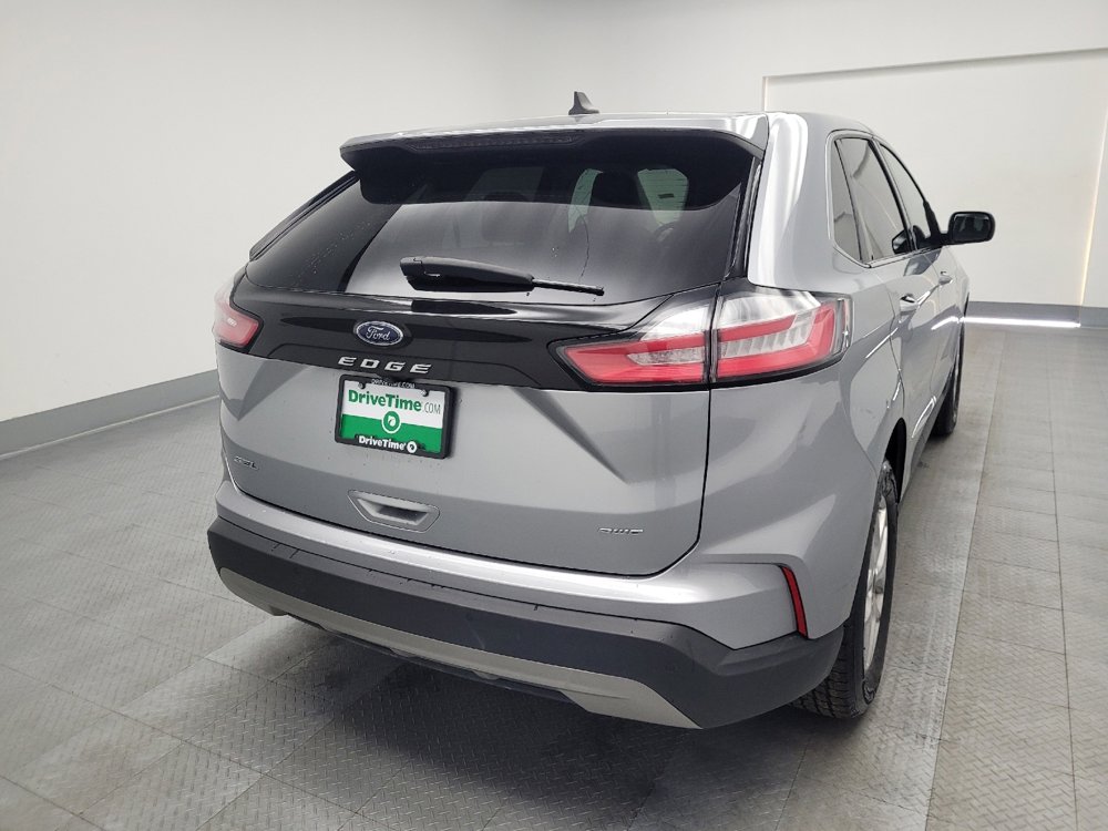Used 2023 Ford Edge SEL image 7