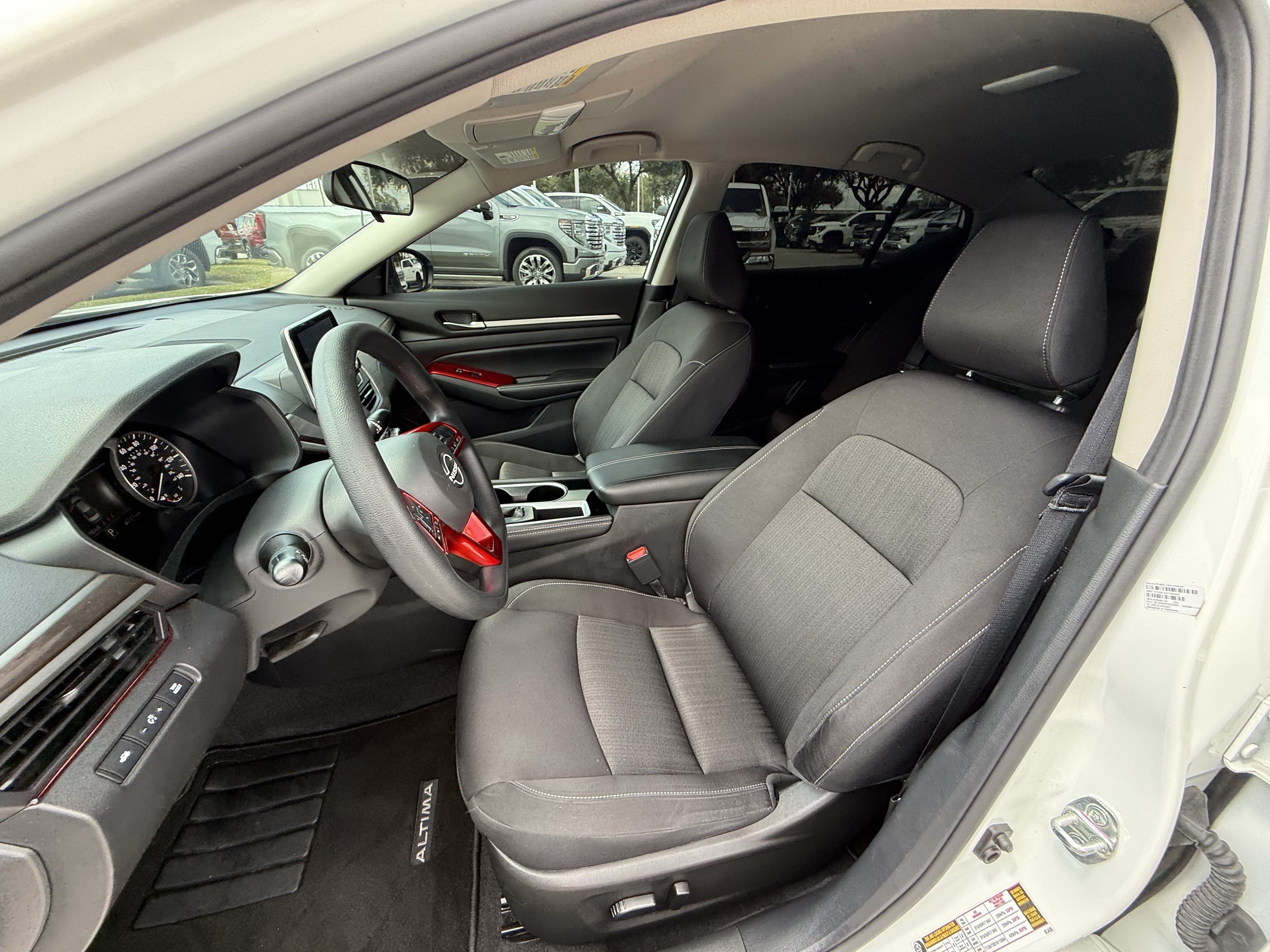 Used 2023 Nissan Altima 2.5 SV FWD image 27