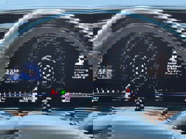 Certified 2023 Cadillac Escalade Premium Luxury w/ LPO, Radiant Package image 3