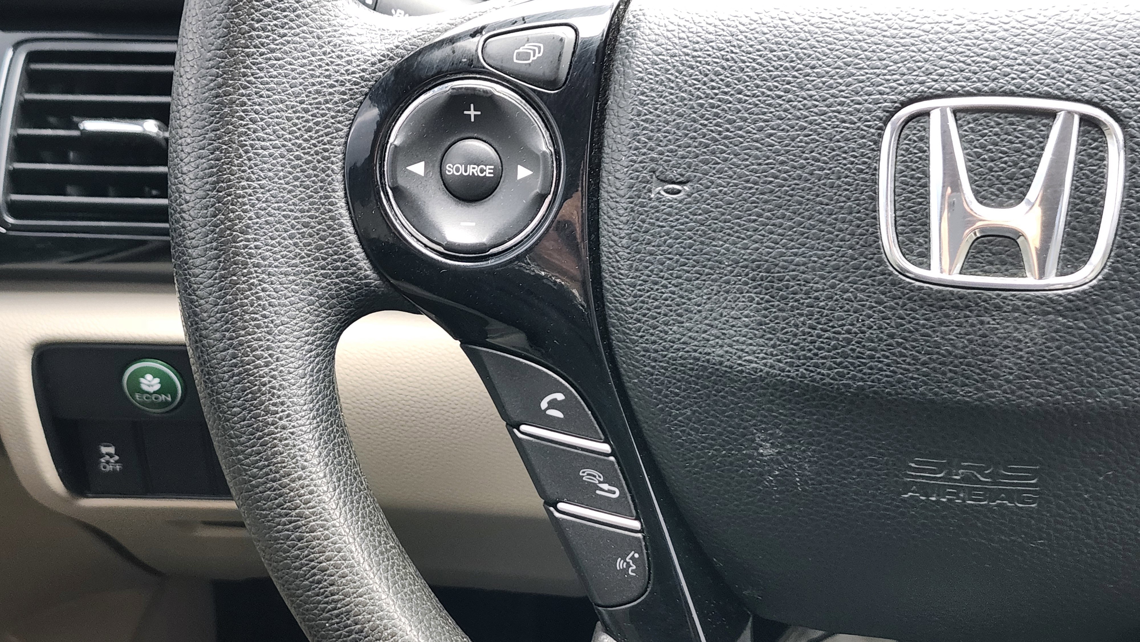 Used 2017 Honda Accord LX image 29