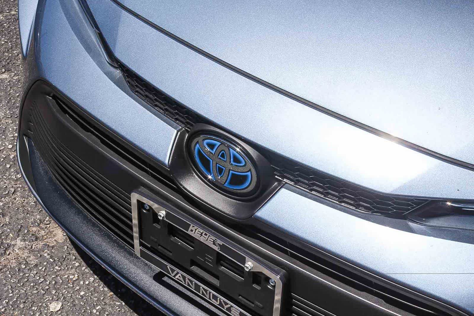 Used 2023 Toyota Corolla LE w/ Carpet Mat Package (TMS) FWD image 14
