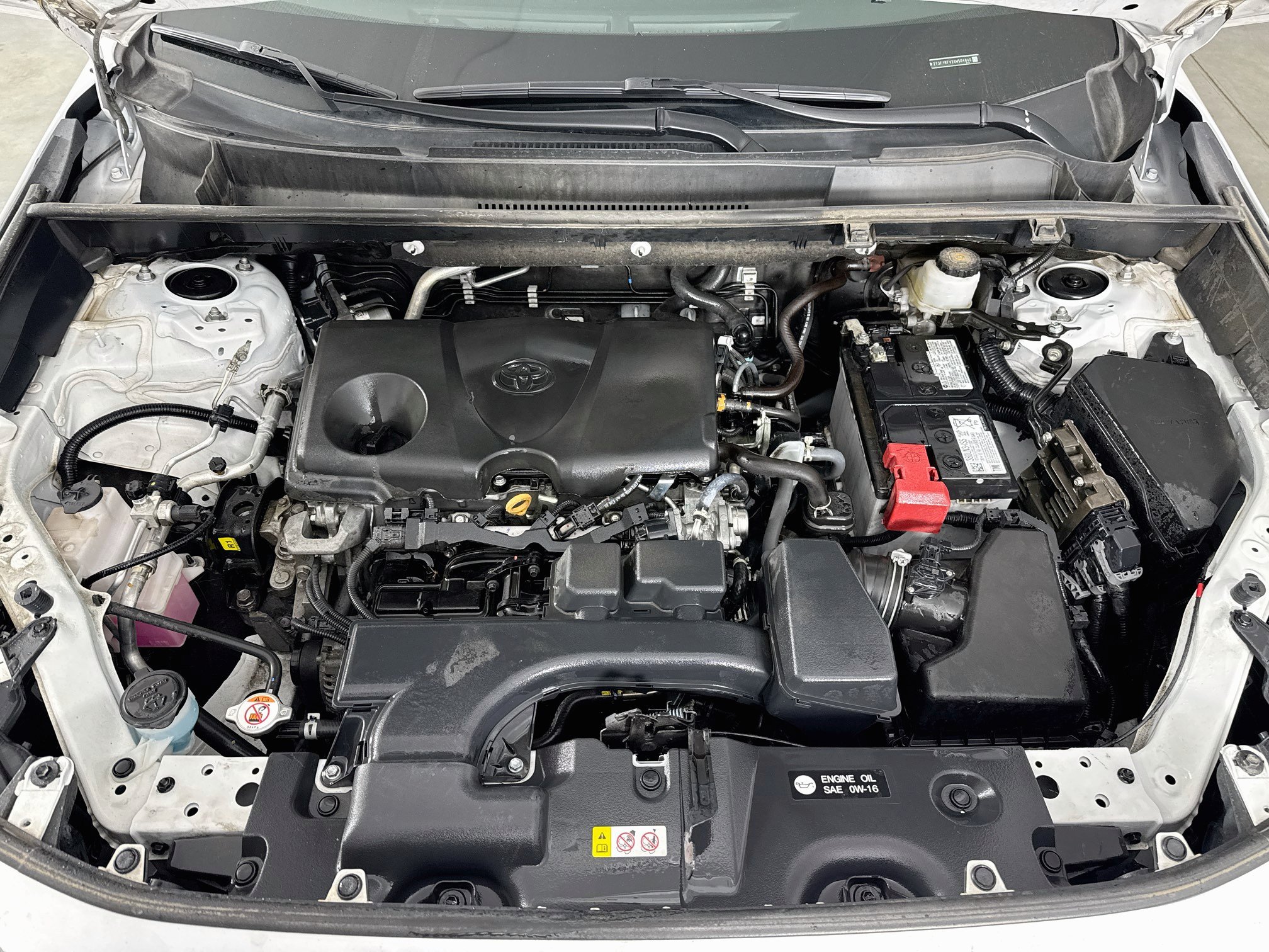 Certified 2025 Toyota RAV4 LE AWD/4WD image 29