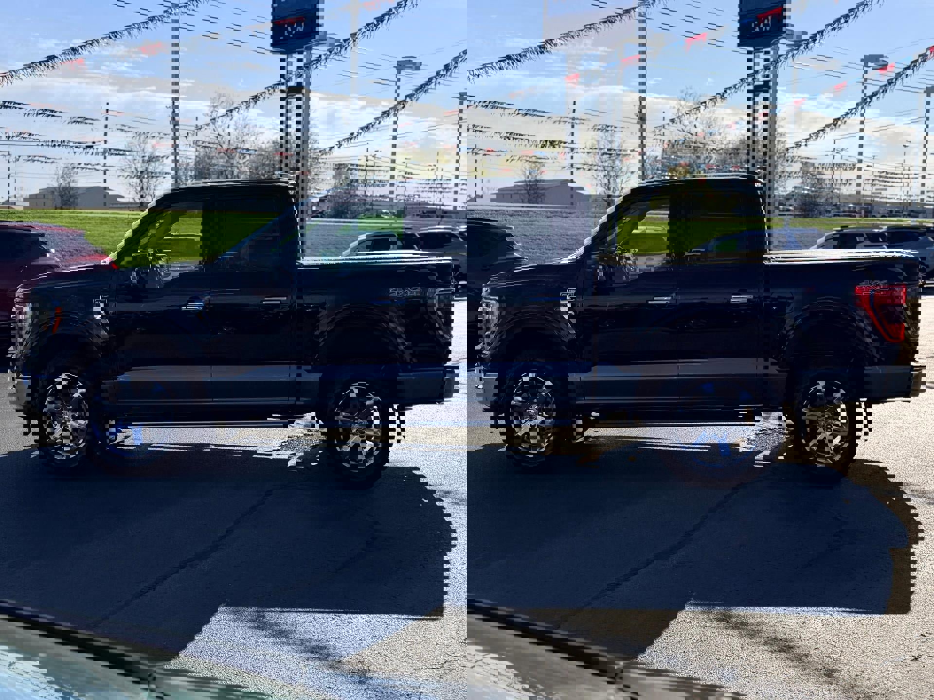 Used 2022 Ford F150 XLT w/ Equipment Group 302A High image 8