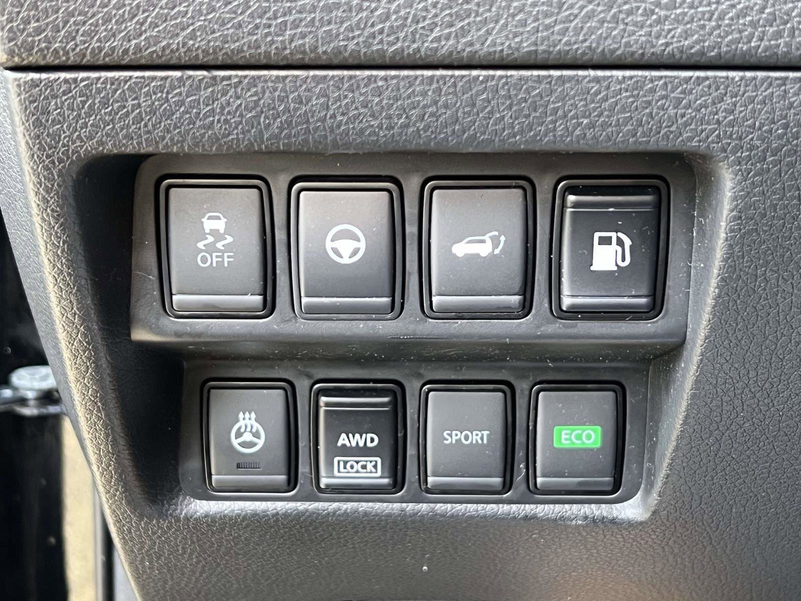 Used 2020 Nissan Rogue SL w/ Premium Package image 22