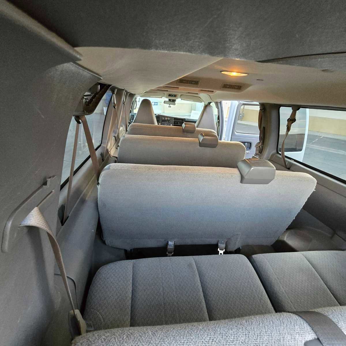 Used 2020 Chevrolet Express 3500 LT w/ LT Preferred Equipment Group image 32