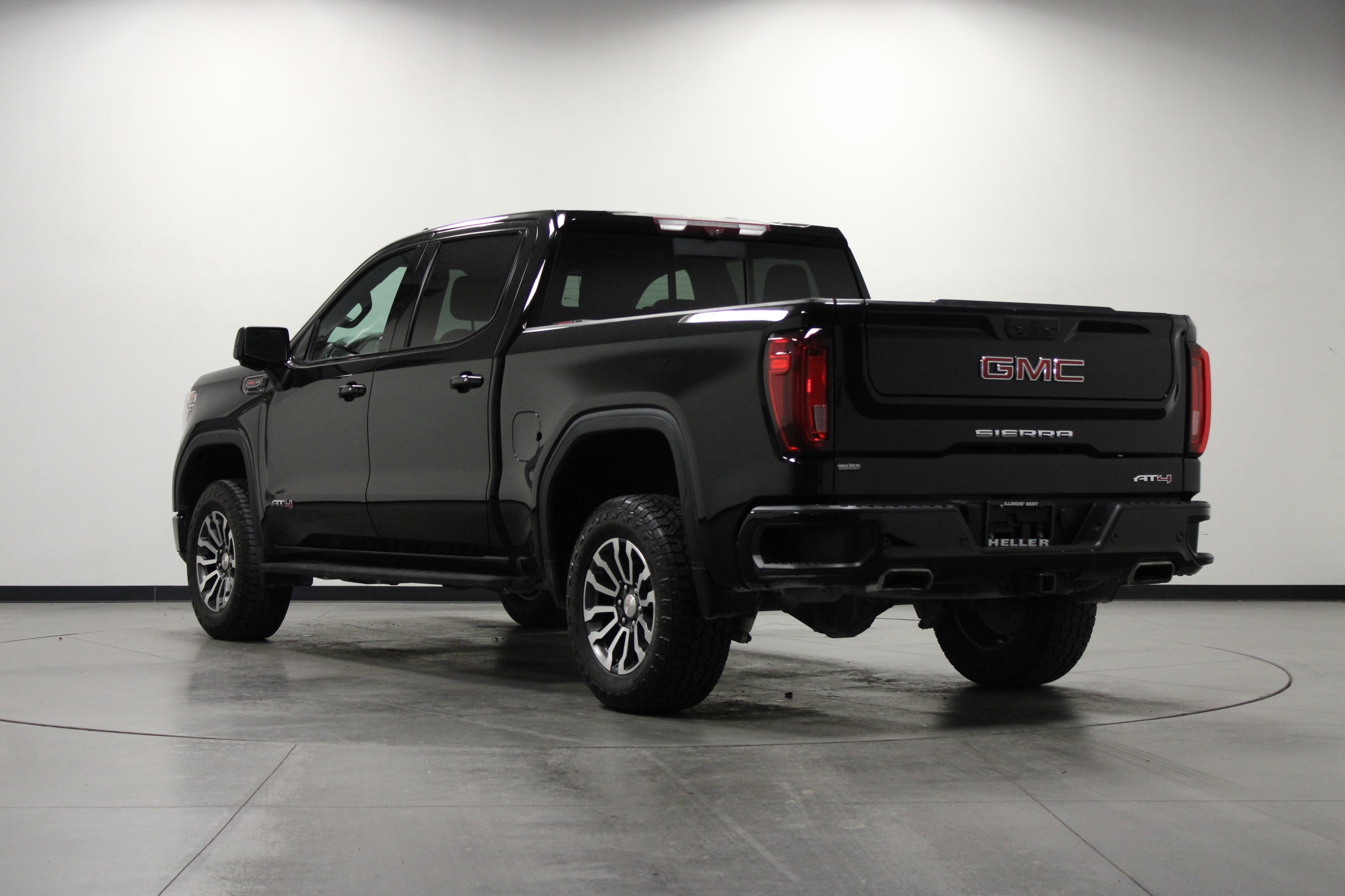 Used 2021 GMC Sierra 1500 AT4 w/ AT4 Premium Package image 6