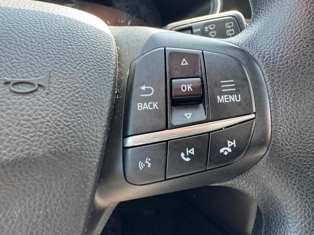 Used 2020 Ford Escape SE FWD image 17
