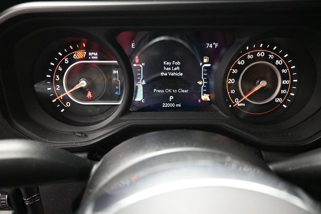 Used 2024 Jeep Wrangler Unlimited Sahara w/ Technology Group AWD/4WD image 11