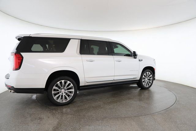 Used 2023 GMC Yukon XL Denali image 19