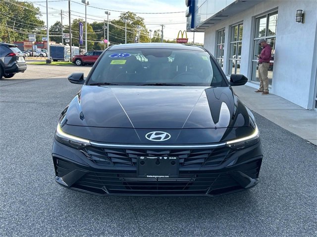 Certified 2025 Hyundai Elantra Sport w/ Cargo Package image 8