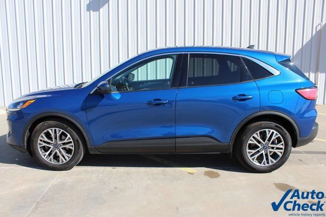 Used 2022 Ford Escape SEL image 2