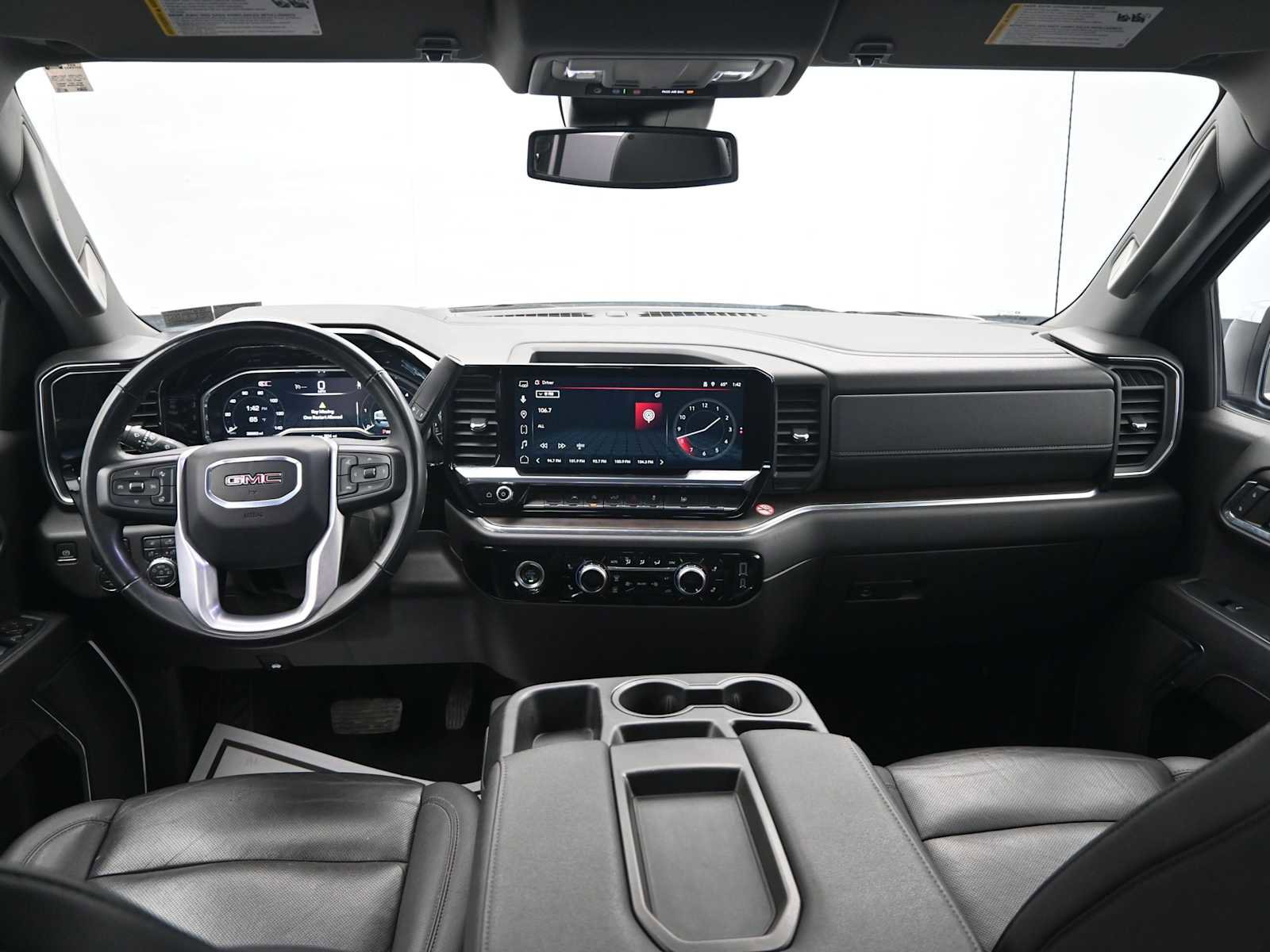 Used 2024 GMC Sierra 1500 SLT image 23