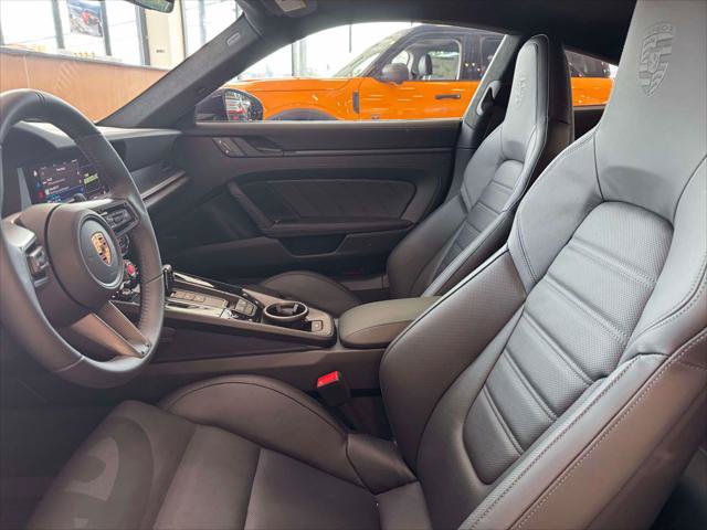 Used 2025 Porsche 911 Carrera GTS RWD image 15