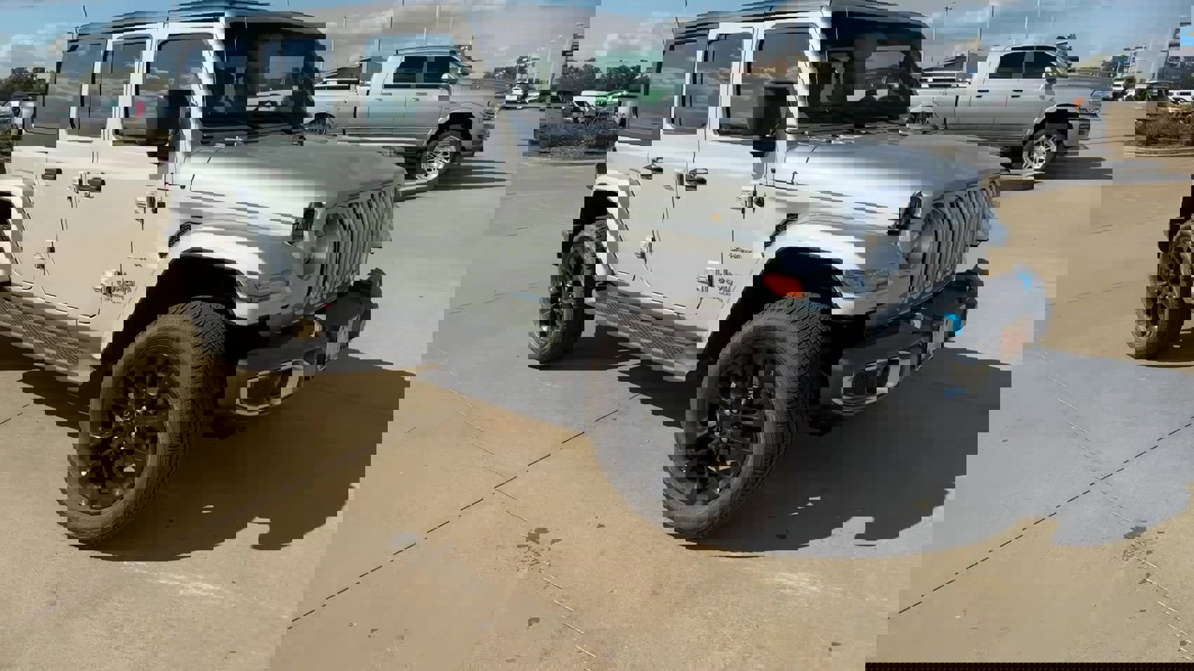 New 2023 Jeep Wrangler Sahara w/ Cold Weather Group image 2