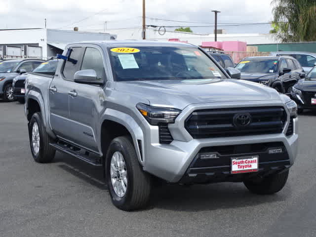 Certified 2024 Toyota Tacoma SR5 AWD/4WD image 2