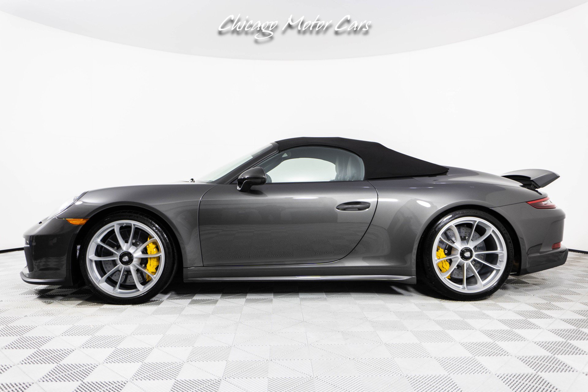 Used 2019 Porsche 911 Speedster RWD image 17