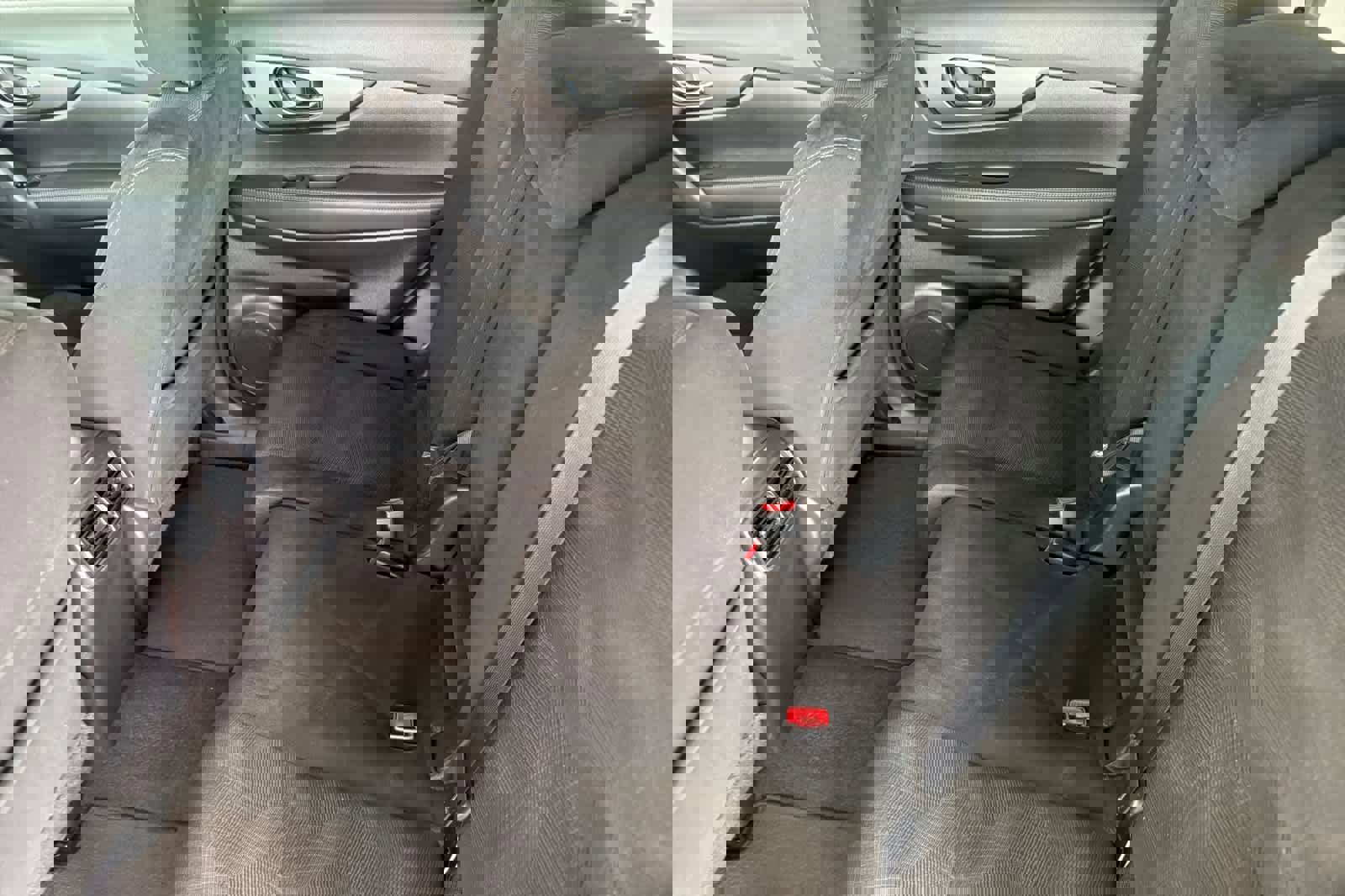 Used 2016 Nissan Rogue SV w/ SV Moonroof Package image 4